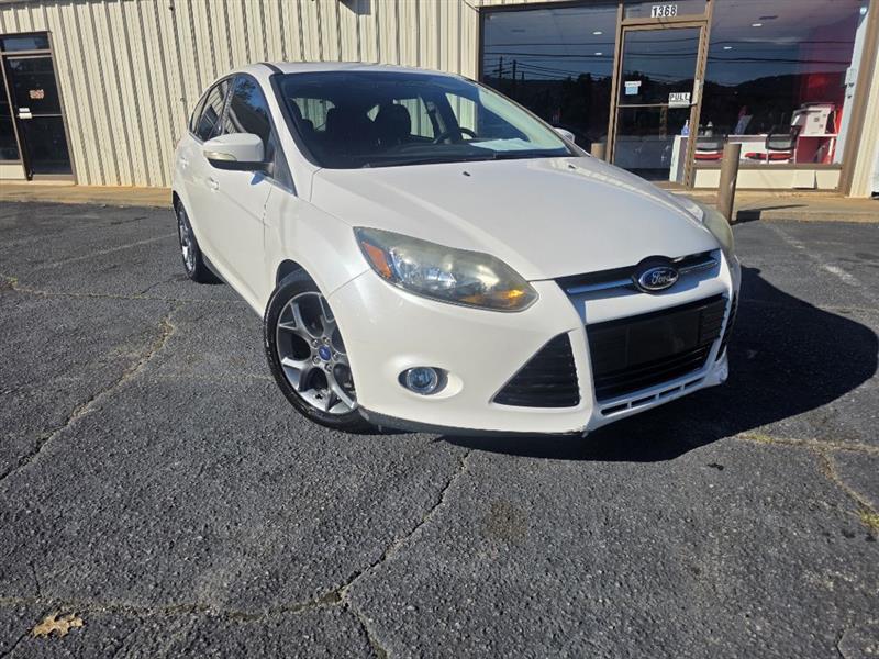 Ford Focus Titanium Hatch 2014