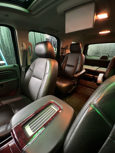 Cadillac Escalade AWD Luxury 2013