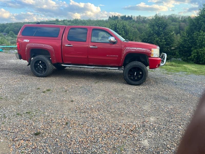 Chevrolet Silverado 1500 2LT Crew Cab Long Box 4WD 2011
