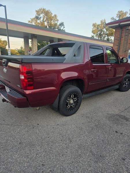 Chevrolet Avalanche LTZ 4WD 2008