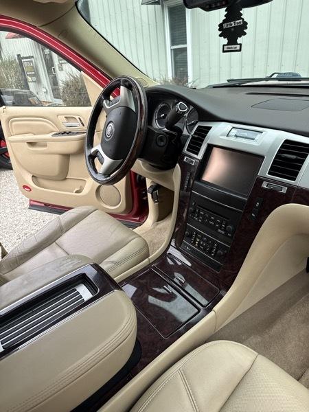 Cadillac Escalade  2014
