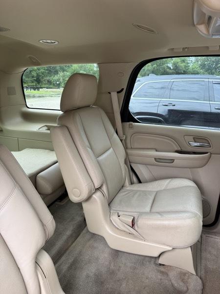 Cadillac Escalade  2014