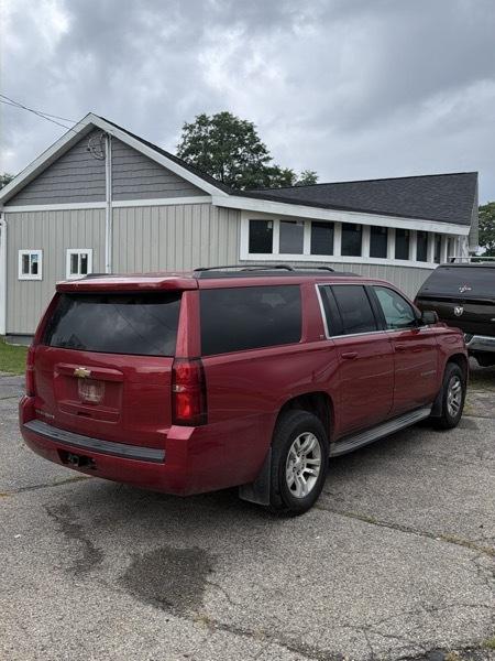 Chevrolet Suburban  2015
