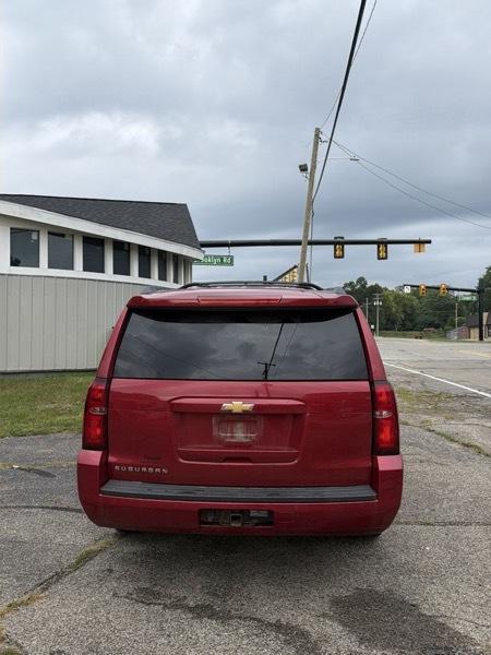 Chevrolet Suburban  2015
