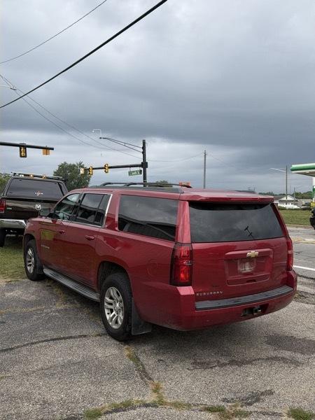 Chevrolet Suburban  2015