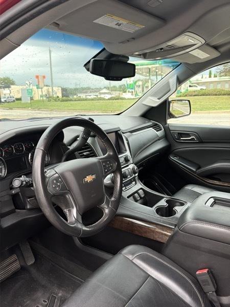 Chevrolet Suburban  2015