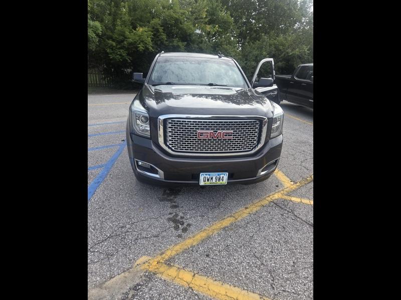 GMC Yukon Denali 4WD 2017