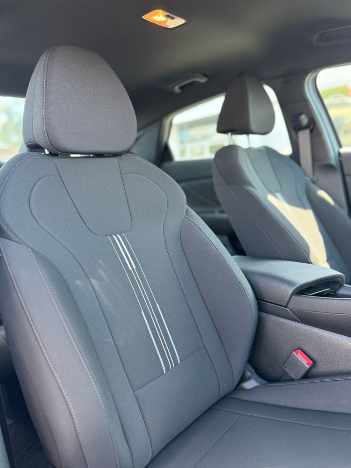 Hyundai Elantra Hybrid Blue 2025 Hyundai Elantra Hybrid Blue 2025