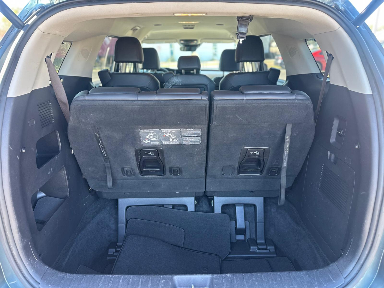 Kia Carnival EX 2023