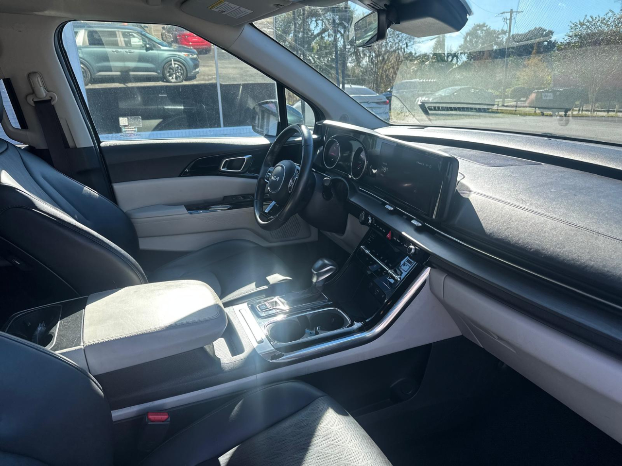 Kia Carnival EX 2023