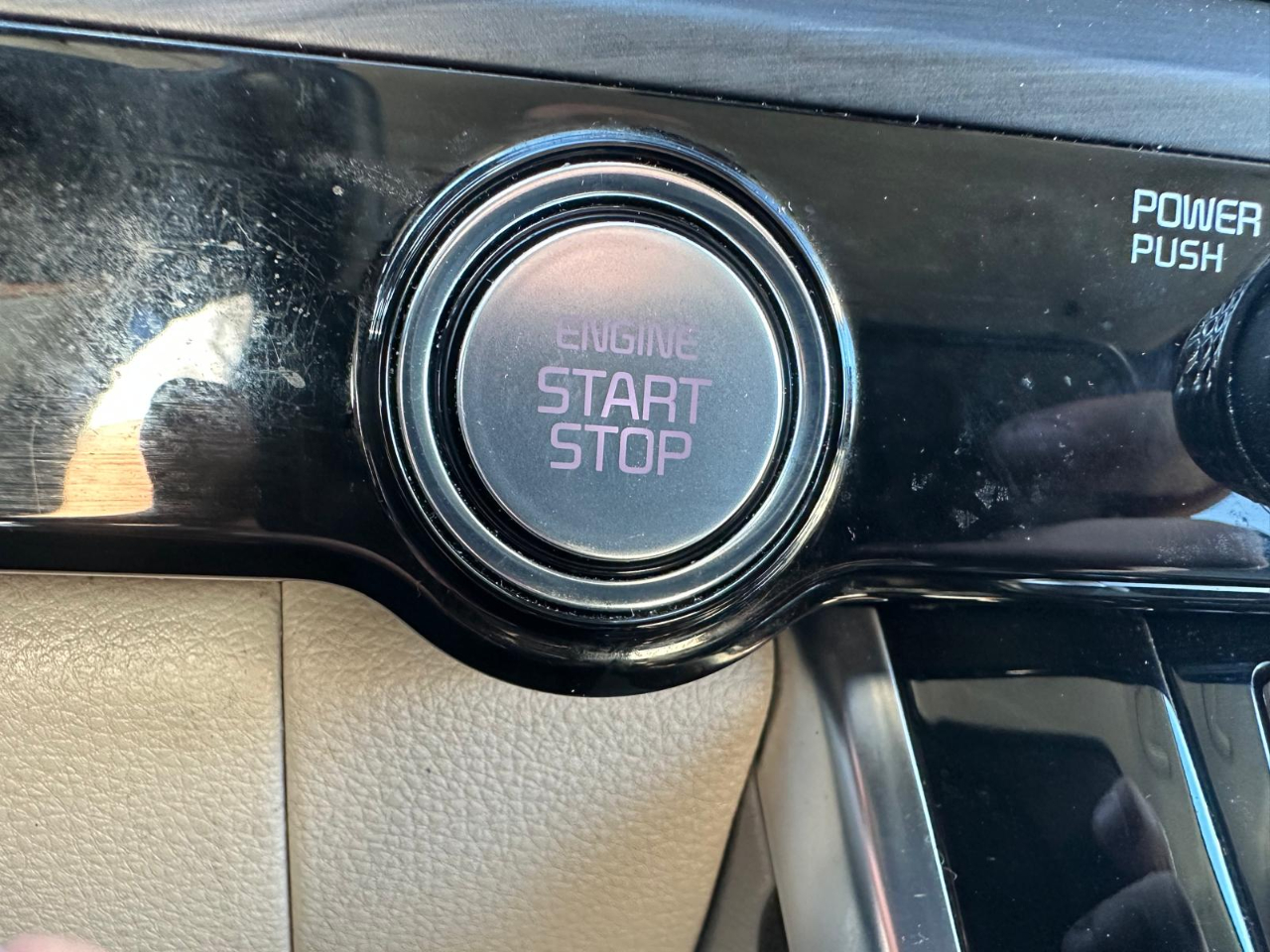 Kia Carnival EX 2023