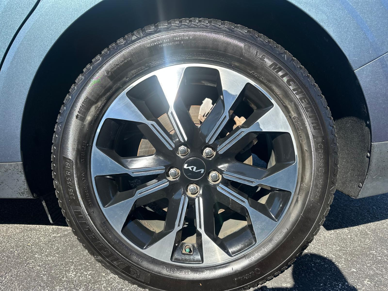 Kia Carnival EX 2023