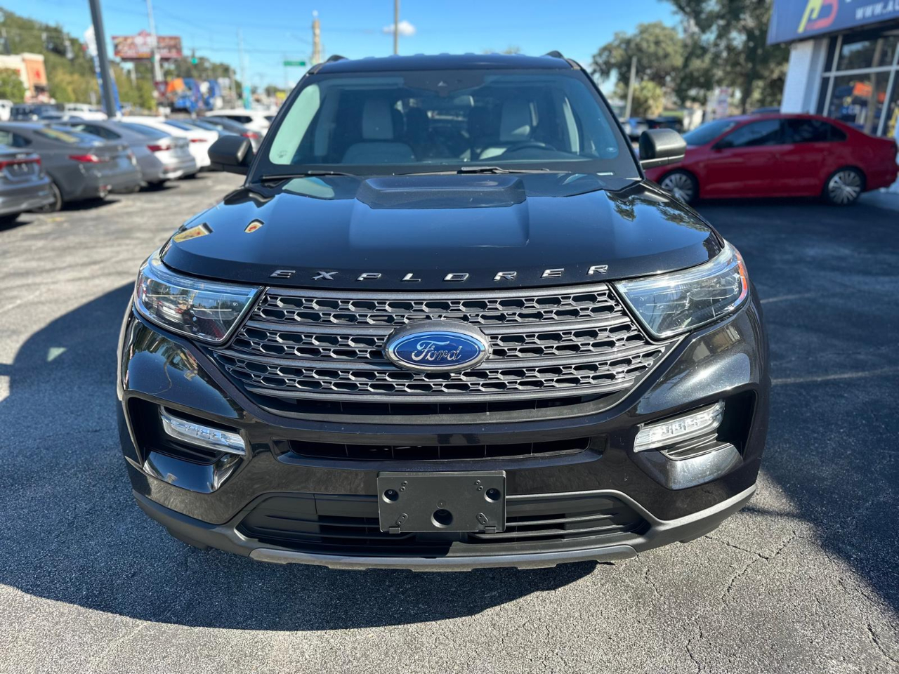 Ford Explorer XLT AWD 2021