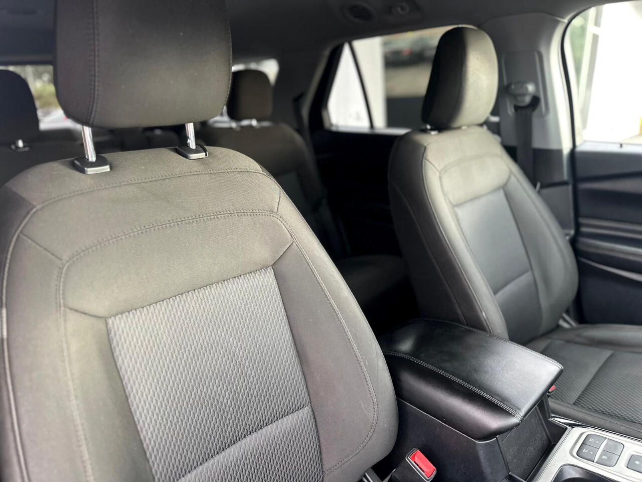 Ford Explorer XLT 2022