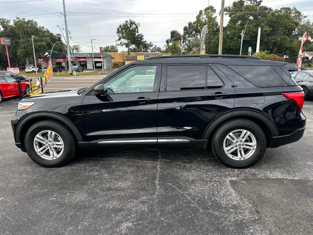 Ford Explorer XLT 2022