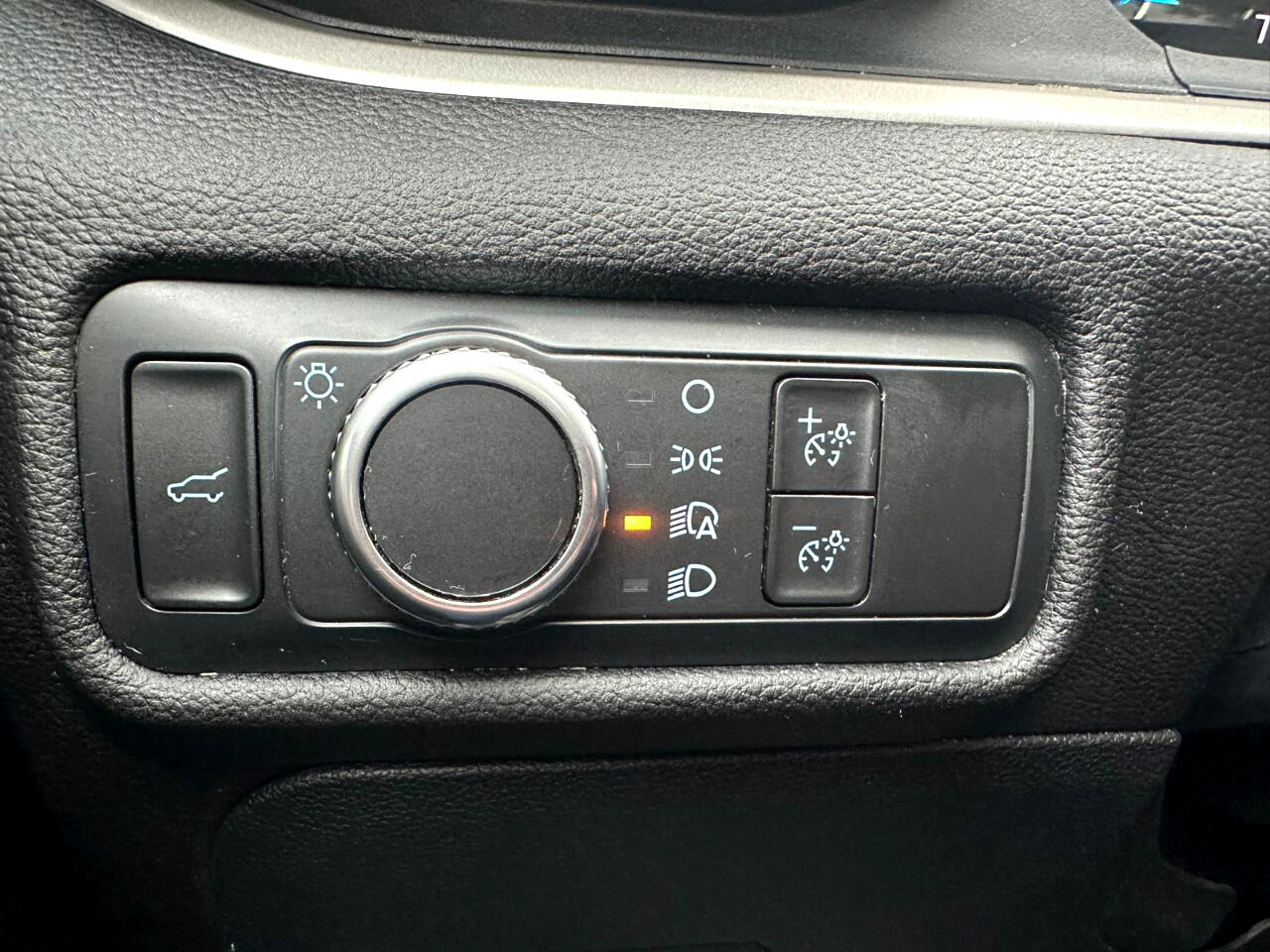 Ford Explorer XLT 2022