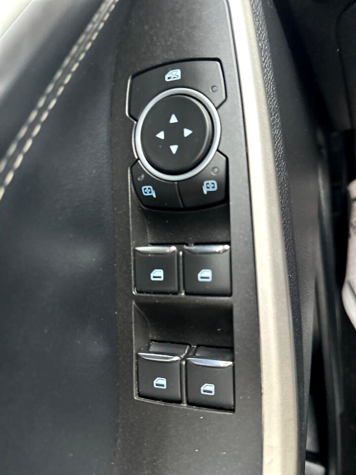 Ford Explorer XLT 2022