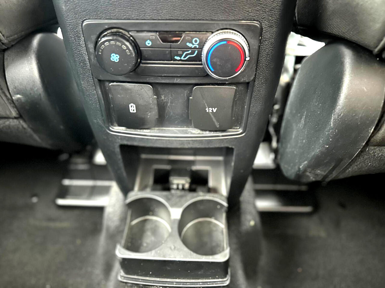 Ford Explorer XLT 2022