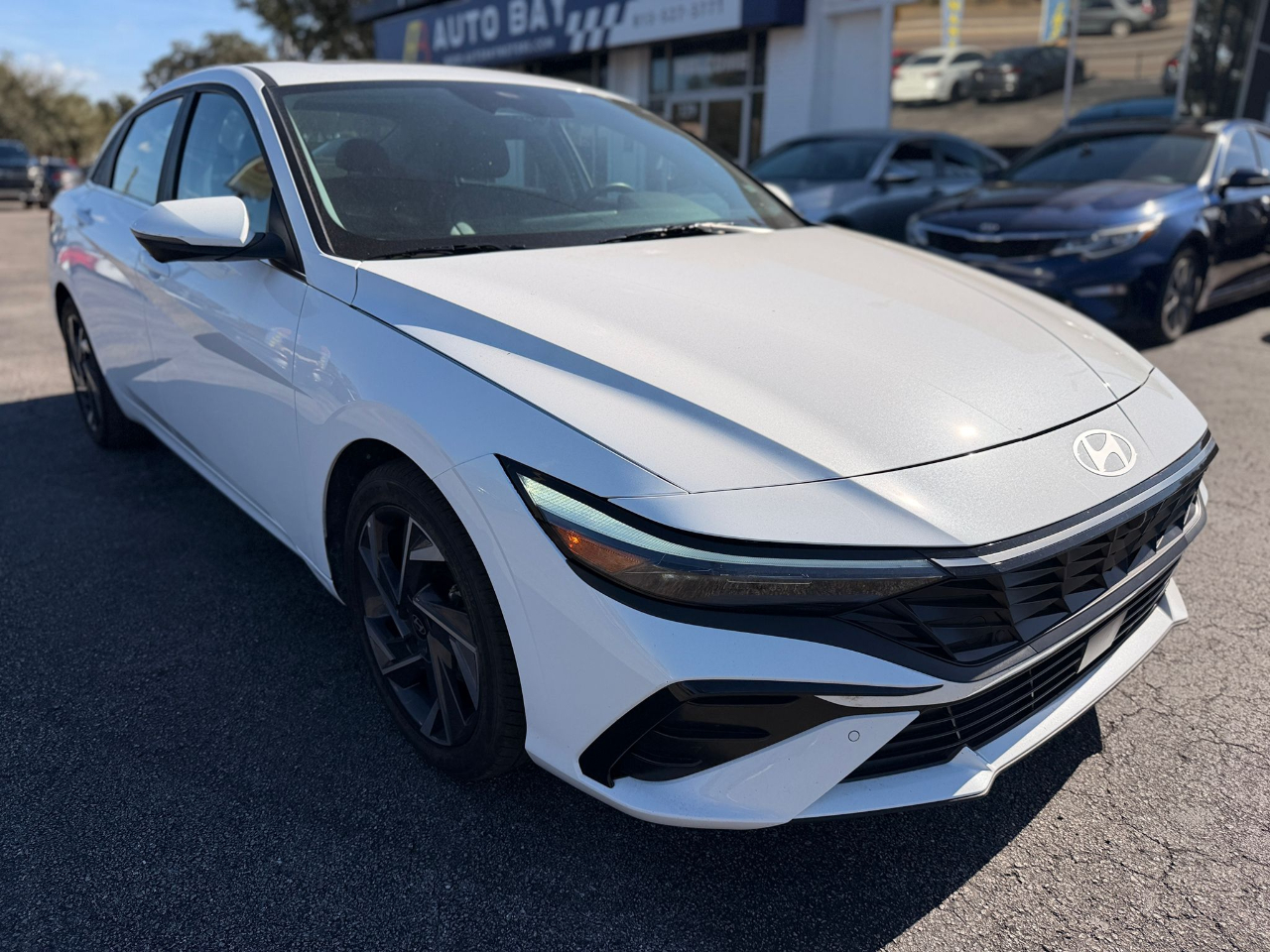 Hyundai Elantra Limited 2024