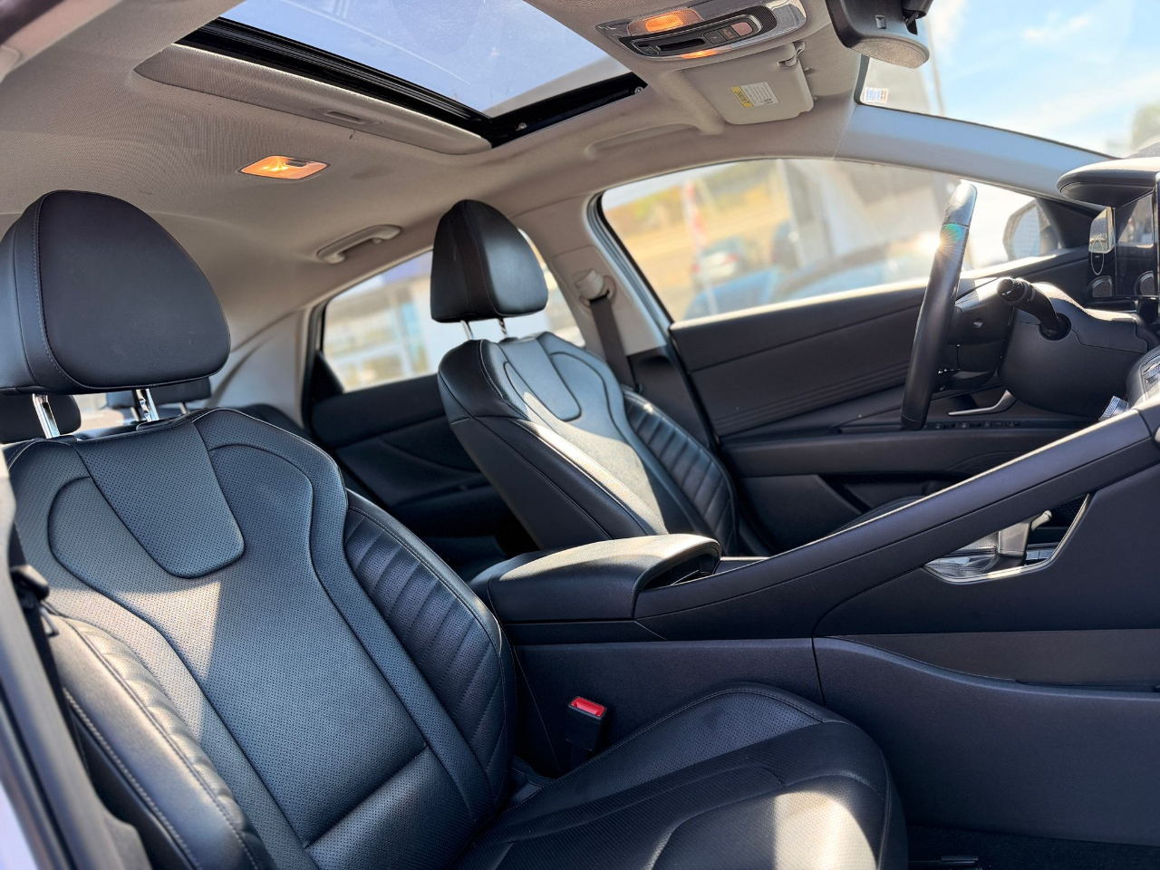 Hyundai Elantra Limited 2024