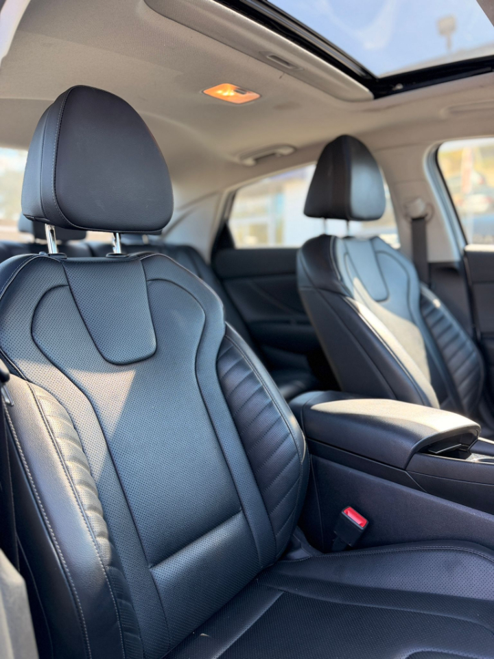 Hyundai Elantra Limited 2024