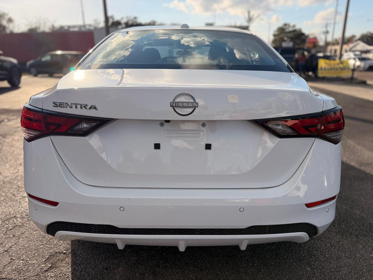 Nissan Sentra SV 2025