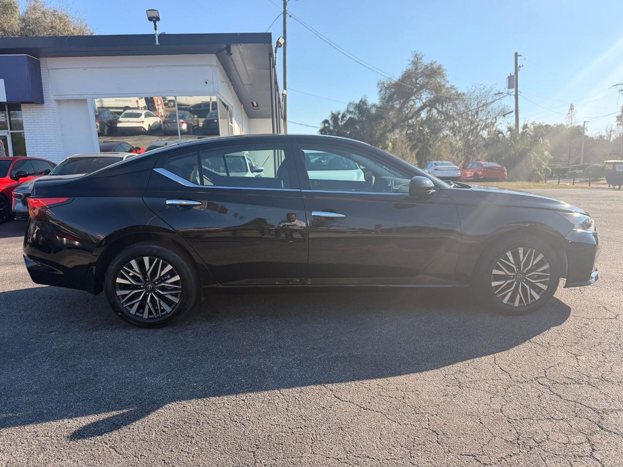 Nissan Altima 2.5 SV AWD 2025