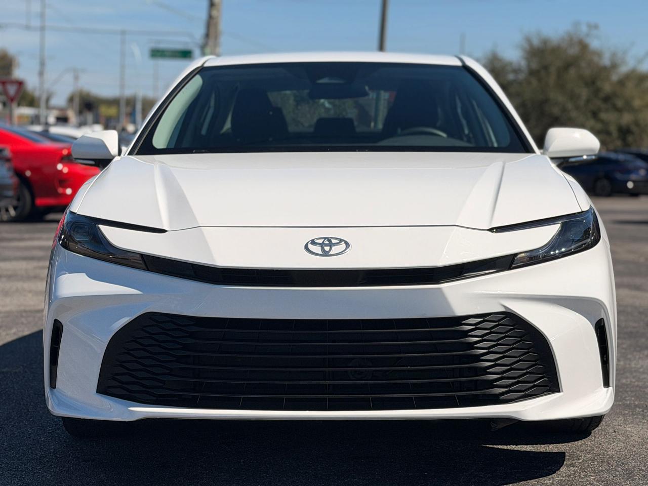 Toyota Camry Hybrid LE 2025