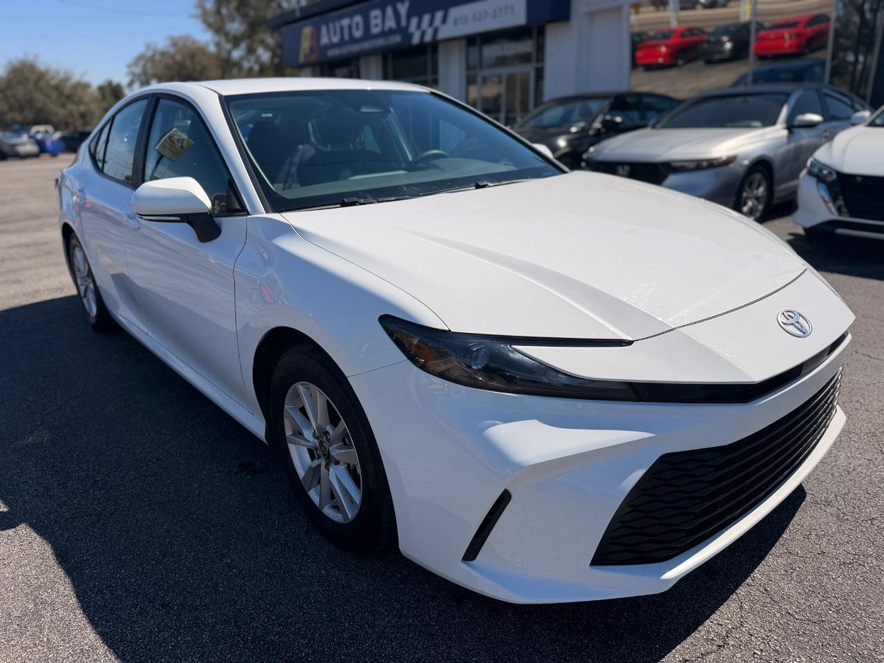 Toyota Camry Hybrid LE 2025