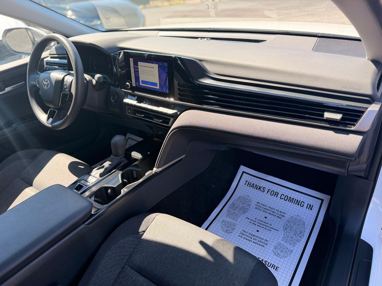 Toyota Camry Hybrid LE 2025