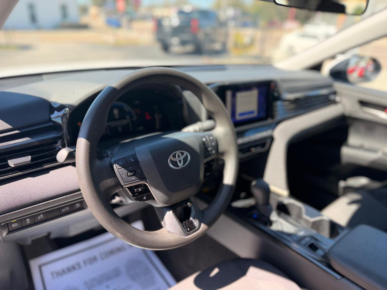 Toyota Camry Hybrid LE 2025