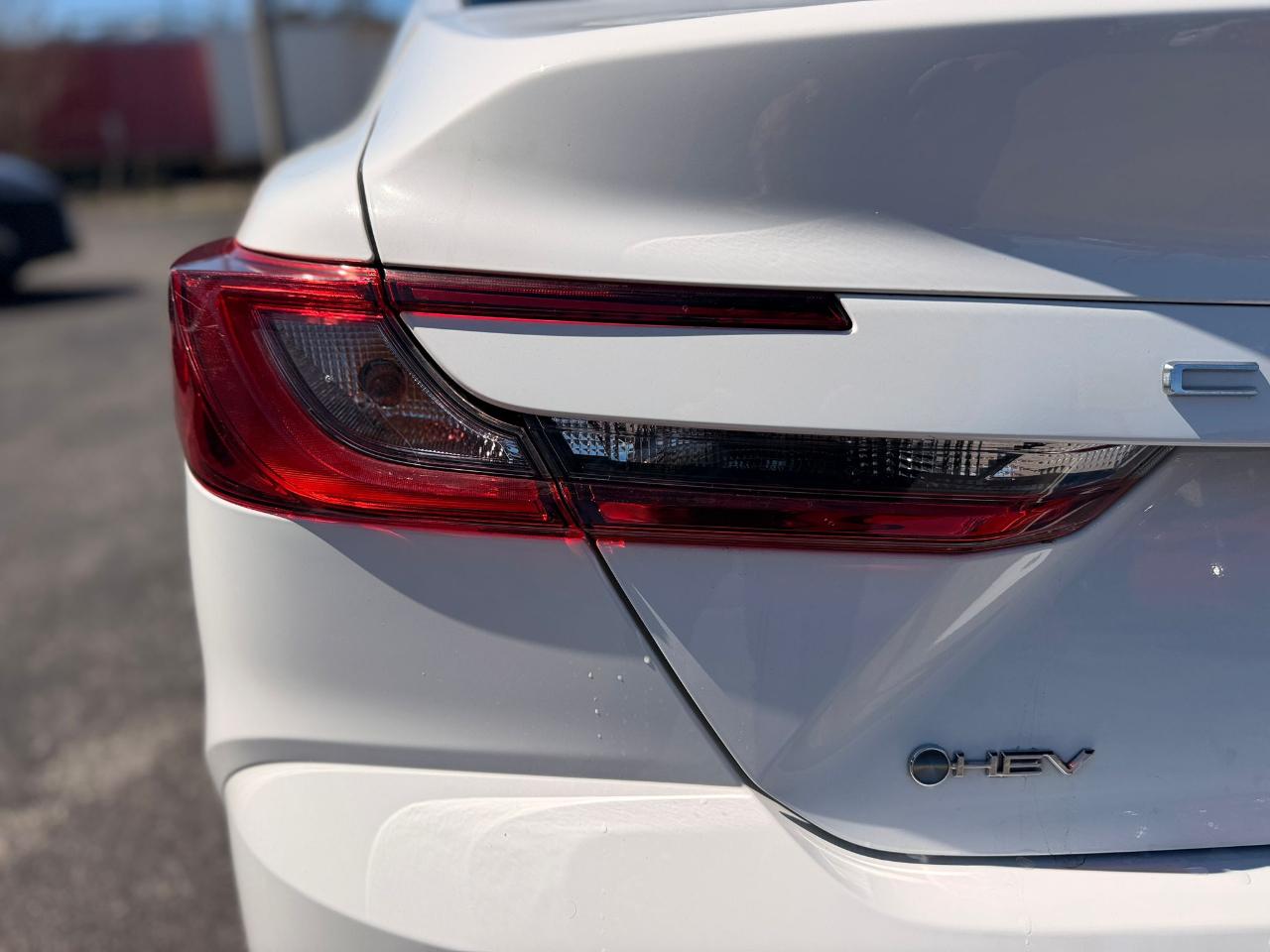 Toyota Camry Hybrid LE 2025