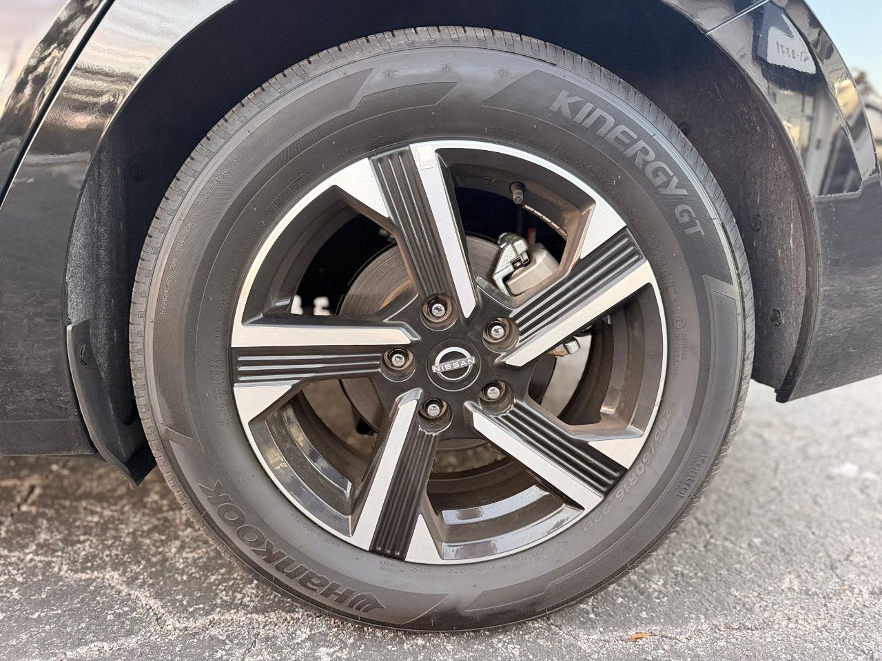 Nissan Sentra SV 2025