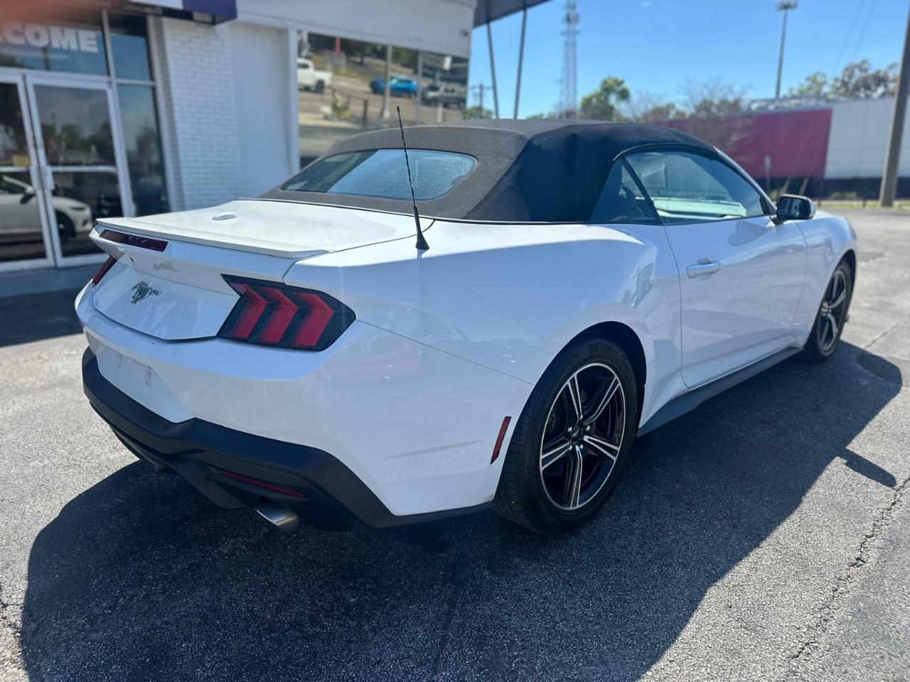 Ford Mustang EcoBoost Premium Convertible 2024
