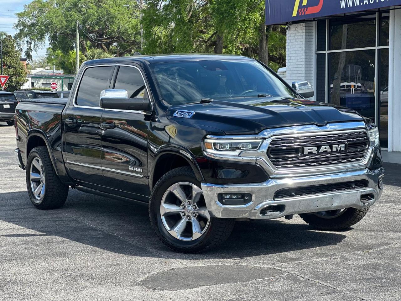 RAM 1500 Limited Crew Cab SWB 4WD 2019