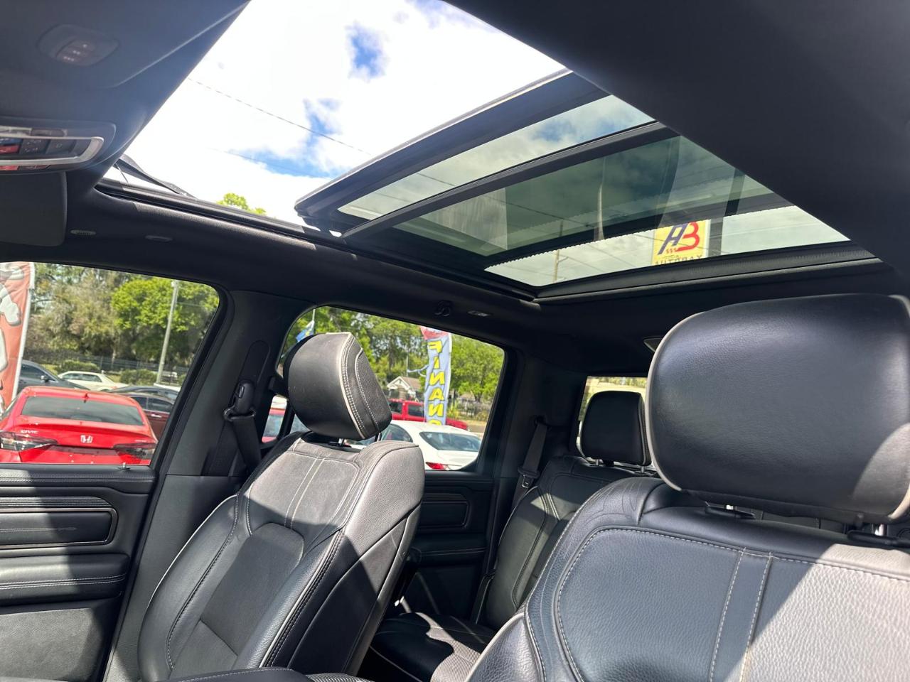 RAM 1500 Limited Crew Cab SWB 4WD 2019