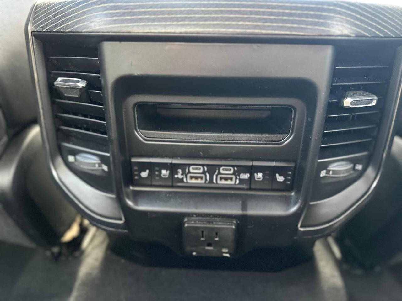 RAM 1500 Limited Crew Cab SWB 4WD 2019