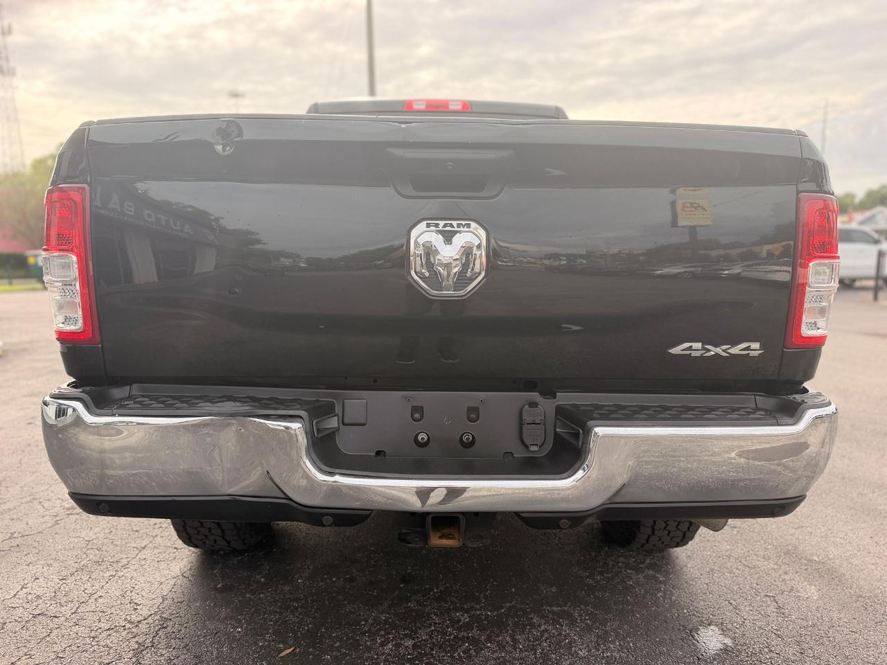 RAM 2500 Tradesman Crew Cab SWB 4WD 2022