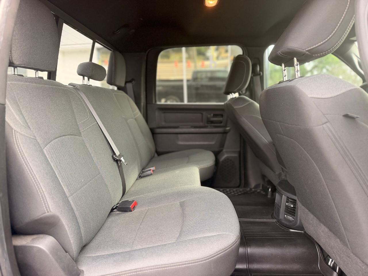 RAM 2500 Tradesman Crew Cab SWB 4WD 2022