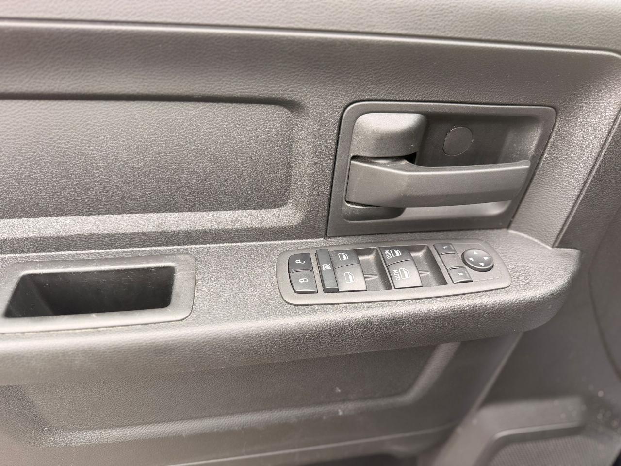 RAM 2500 Tradesman Crew Cab SWB 4WD 2022