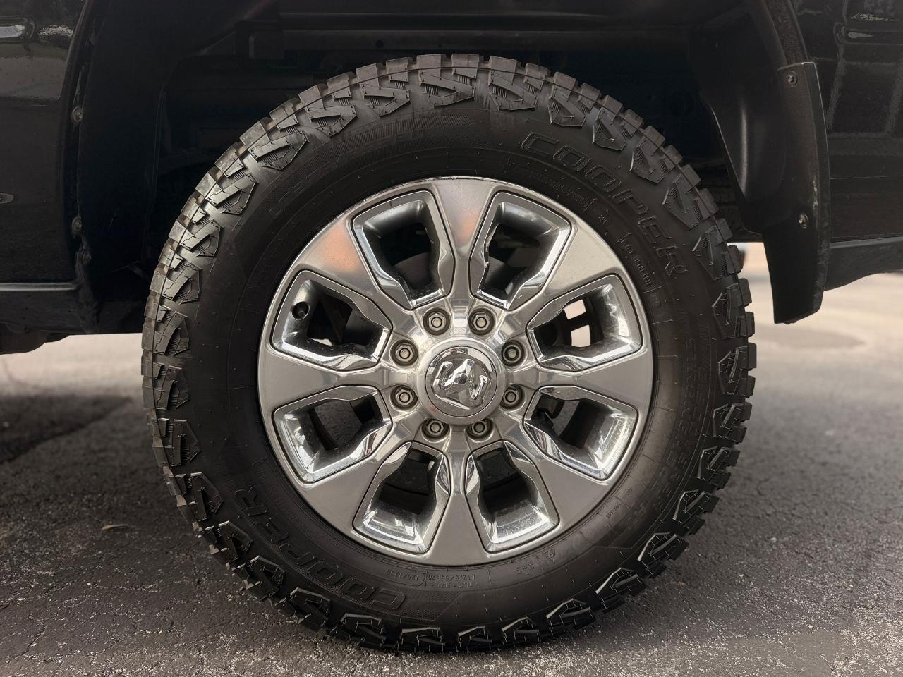 RAM 2500 Tradesman Crew Cab SWB 4WD 2022