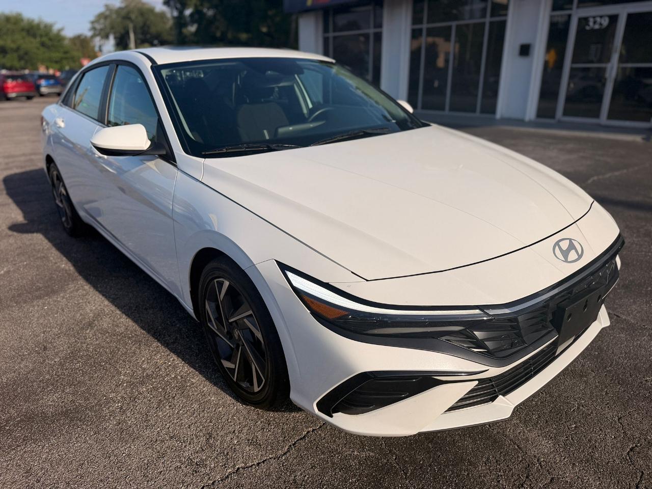 Hyundai Elantra SEL Convenience 2025