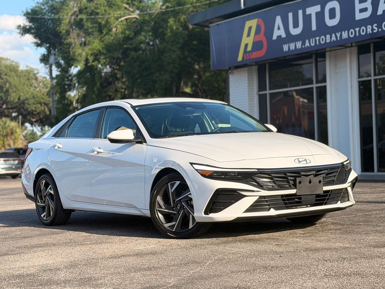 Hyundai Elantra SEL Convenience 2025