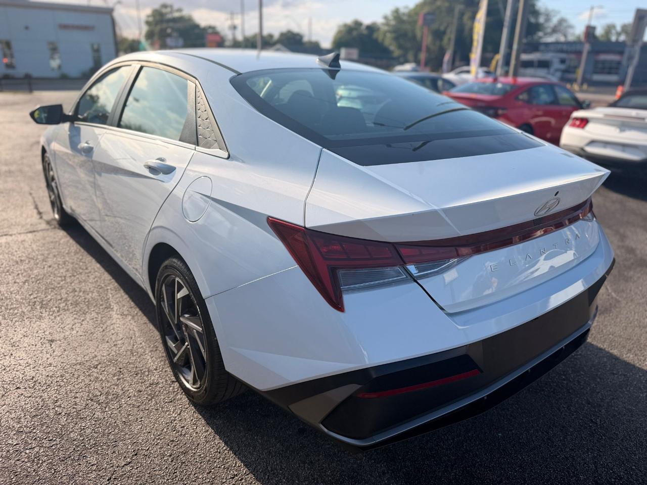 Hyundai Elantra SEL Convenience 2025