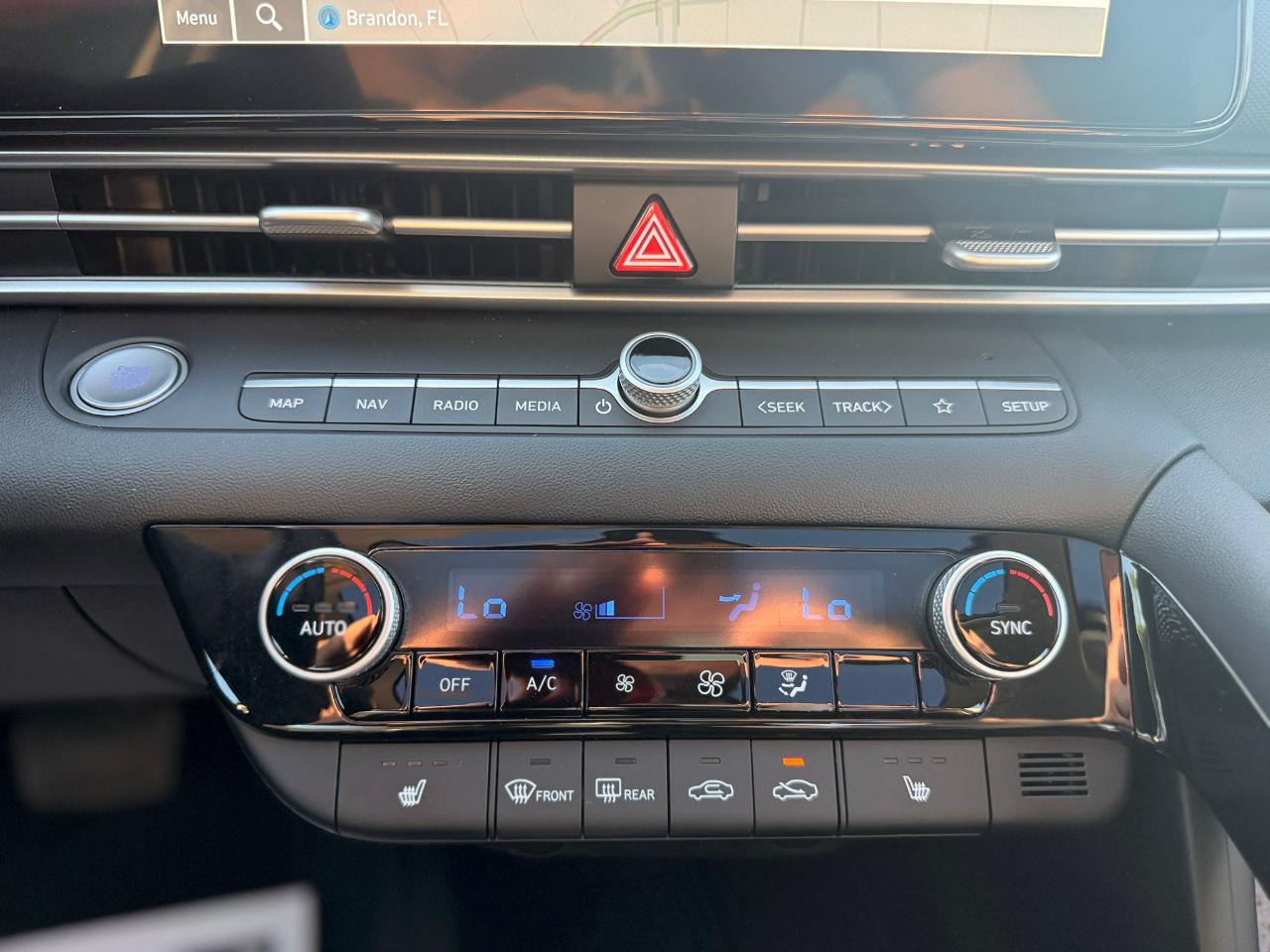 Hyundai Elantra SEL Convenience 2025