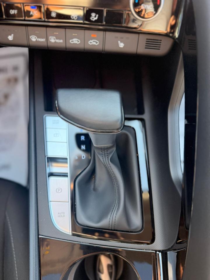 Hyundai Elantra SEL Convenience 2025