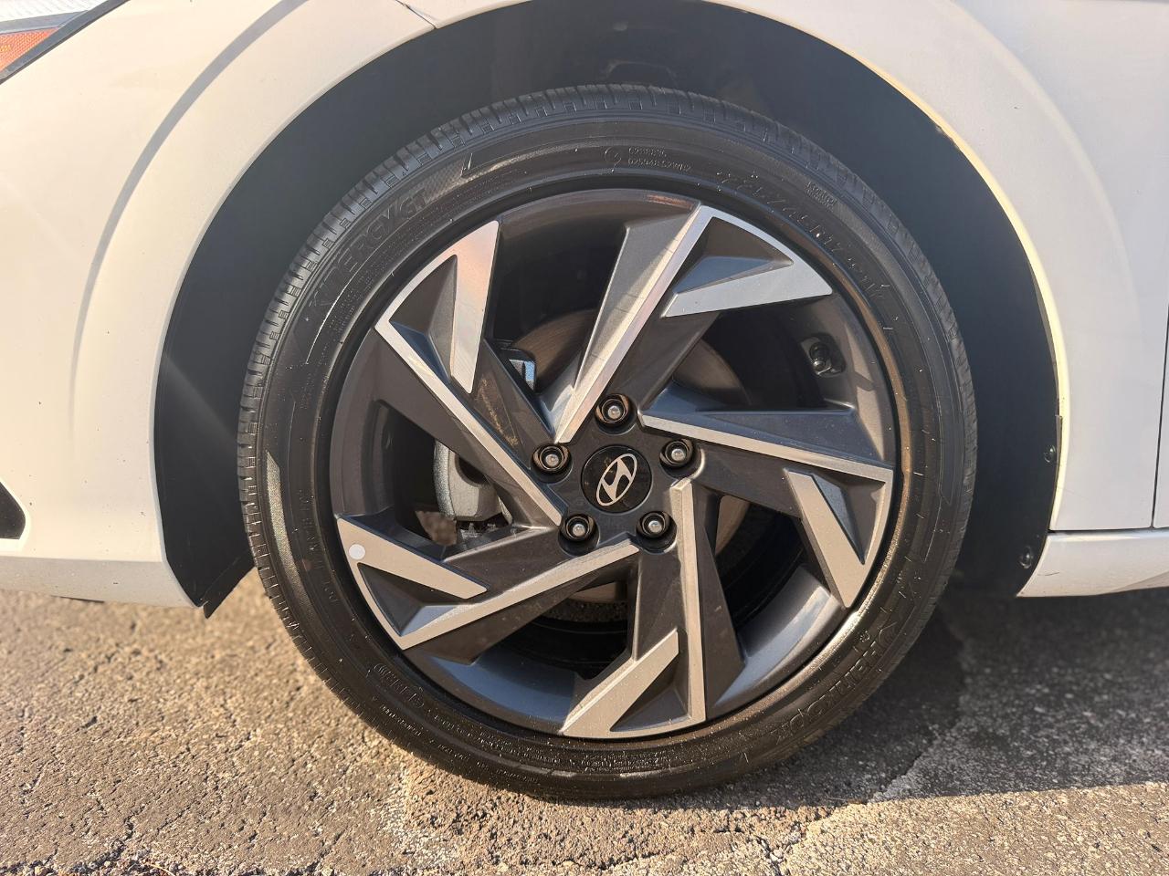 Hyundai Elantra SEL Convenience 2025