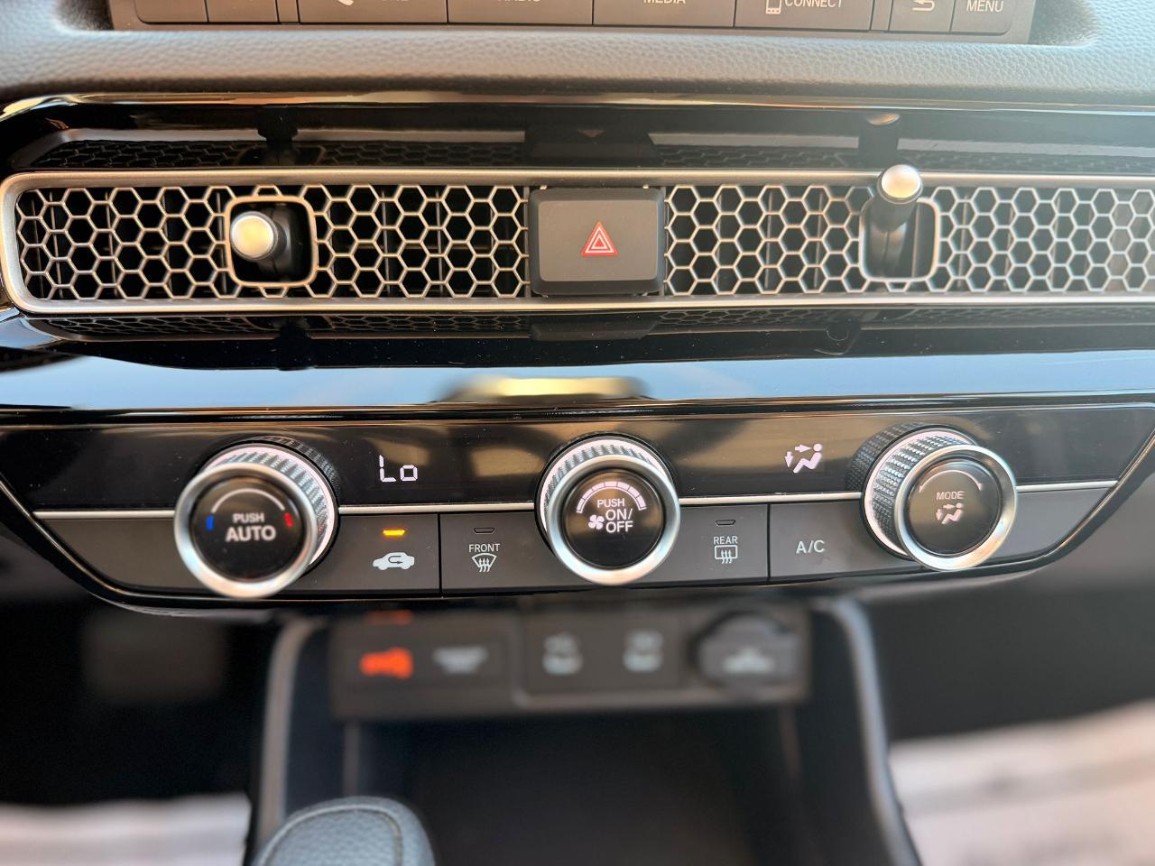 Honda Civic LX sedan 2025