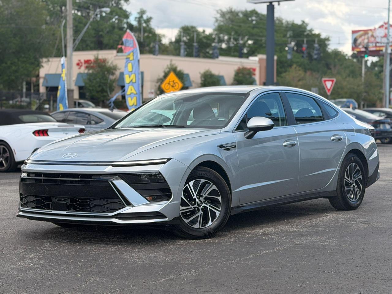 Hyundai Sonata Hybrid Blue 2026