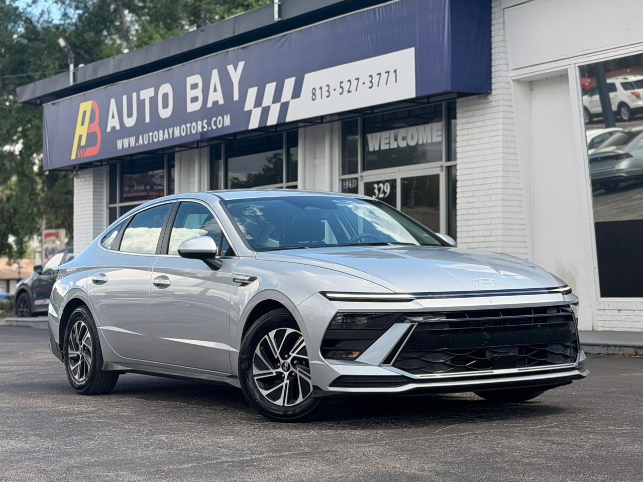 Hyundai Sonata Hybrid Blue 2026